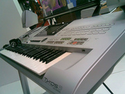 Pa2XPro Korg 76-key / Yamaha Tyros3 Arranger Workstation 